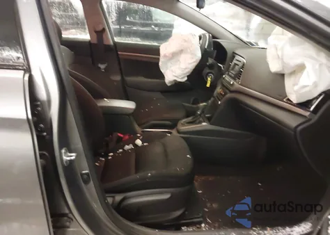 2018 Hyundai Elantra Se из США, поврежденный, VIN 5NPD74LF2JH266158